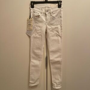 Rag & Bone Bright White Capri size 23